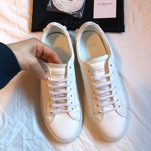 GIVENCHY 1:1 WOMEN'S SNEAKERS SIZE 9 WHITE